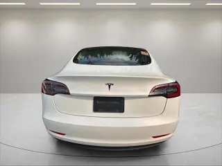 Tesla Model 3 2023 4dr Sedan