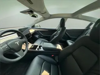 Tesla Model 3 2023 4dr Sedan