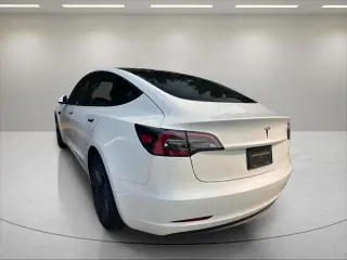 Tesla Model 3 2023 4dr Sedan