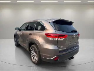 Toyota Highlander 2018 AWD XLE 4dr SUV