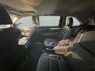 Toyota Highlander 2018 AWD XLE 4dr SUV