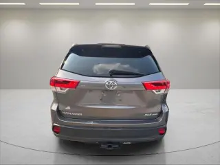 Toyota Highlander 2018 AWD XLE 4dr SUV