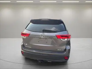 Toyota Highlander 2018 AWD XLE 4dr SUV