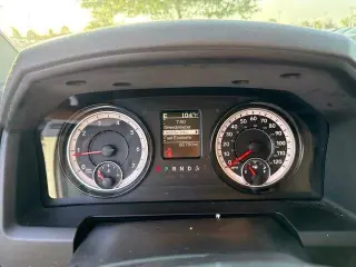 Ram 1500 Classic 2019 4x4 SLT 4dr Crew Cab 5.5 ft. SB Pickup