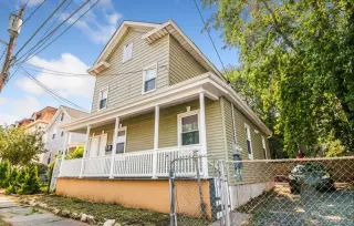 Propiedad en alquiler con 3 habitaciones y 1 baño en Elizabeth