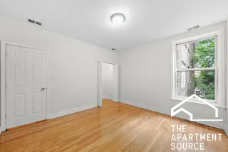 Propiedad en alquiler con 3 habitaciones y 2 baños en Chicago