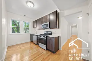 Propiedad en alquiler con 3 habitaciones y 2 baños en Chicago