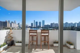Propiedad en alquiler con 3 habitaciones y 2 baños en North Miami Beach