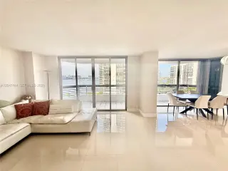 Propiedad en alquiler con 2 habitaciones y 2 baños en Aventura