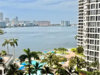 Propiedad en alquiler con 2 habitaciones y 2 baños en Aventura