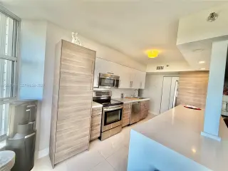 Propiedad en alquiler con 2 habitaciones y 2 baños en Aventura