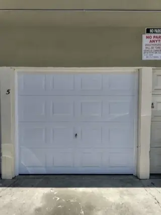 Single rollup garage door