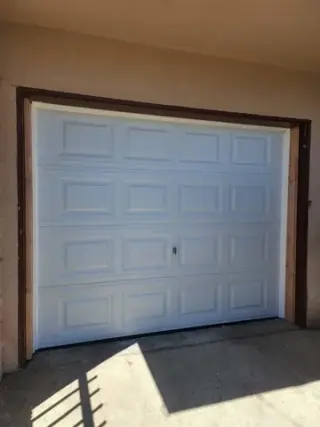 Single rollup garage door