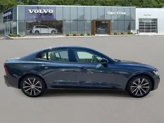 Volvo S60 2021 AWD T5 Momentum 4dr Sedan