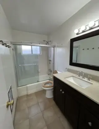 Studio apartment Move-In-Ready