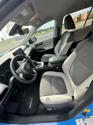 2020 Toyota RAV4 XLE Hybrid