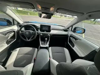 2020 Toyota RAV4 XLE Hybrid