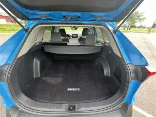 2020 Toyota RAV4 XLE Hybrid
