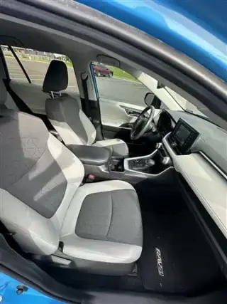 2020 Toyota RAV4 XLE Hybrid
