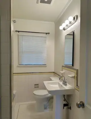 Spacious 1 Bedroom 1 Bath Apt