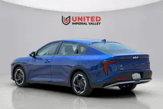 2025 Kia K4