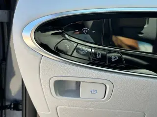 2026 Genesis Electrified GV70