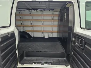 2025 GMC Savana 2500
