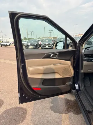 2025 Kia Carnival