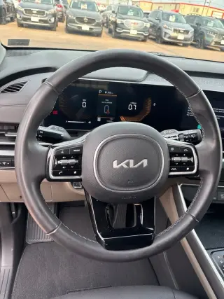 2025 Kia Carnival