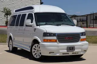 2022 GMC Savana Cargo Van