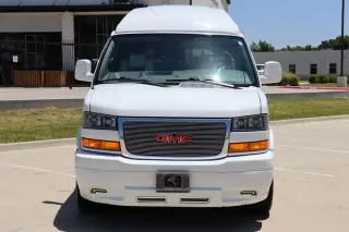 2022 GMC Savana Cargo Van