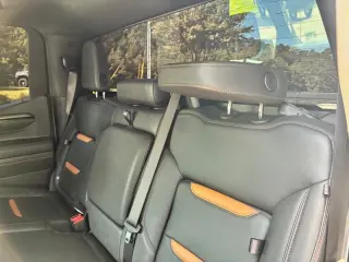 2025 GMC Sierra 1500 AT4 Crew Cab 4WD