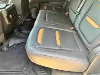 2025 GMC Sierra 1500 AT4 Crew Cab 4WD