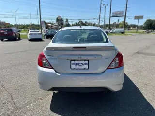 2019 Nissan Versa 1.6 S 5M