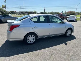 2019 Nissan Versa 1.6 S 5M