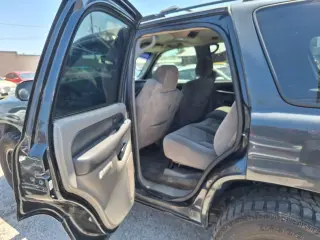 2003 Chevrolet Tahoe BASE