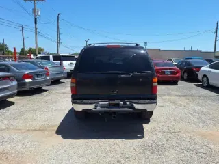 2003 Chevrolet Tahoe BASE