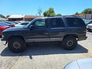 2003 Chevrolet Tahoe BASE