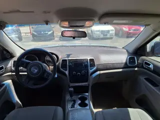 2011 Jeep Grand Cherokee LAREDO