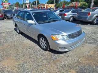 2000 Toyota Avalon XL
