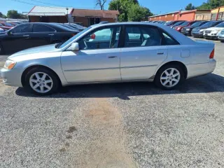 2000 Toyota Avalon XL