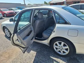 2000 Toyota Avalon XL