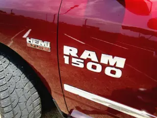 2016 RAM 1500 CREW CAB