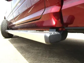 2016 RAM 1500 CREW CAB