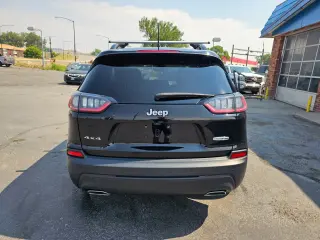 2022 JEEP CHEROKEE