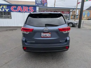 2019 Toyota Highlander XLE  AWD