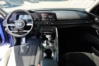 2025 Hyundai Elantra Hybrid