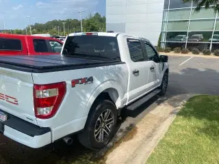 Ford F-150 2022 4x4 XL 4dr SuperCrew 5.5 ft. SB
