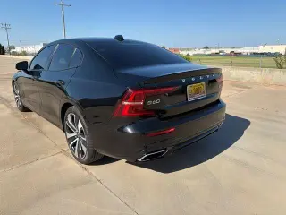 Volvo S60 2022 AWD B5 Momentum 4dr Sedan