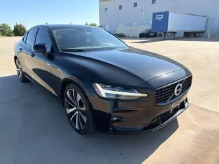Volvo S60 2022 AWD B5 Momentum 4dr Sedan
